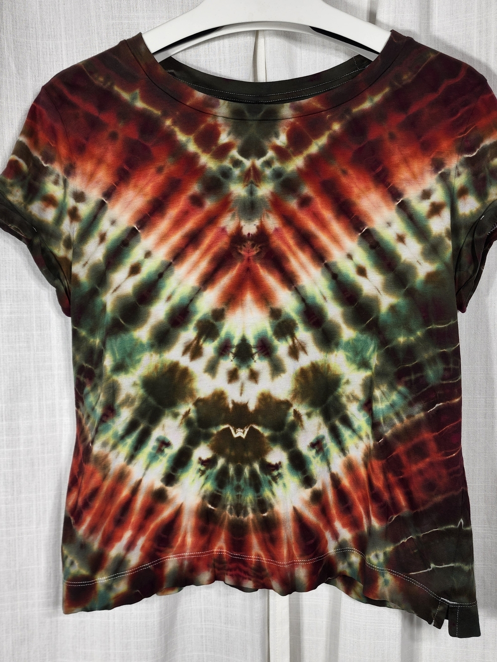 Tie-Dye Short Sleeve Tee in Rust & Green